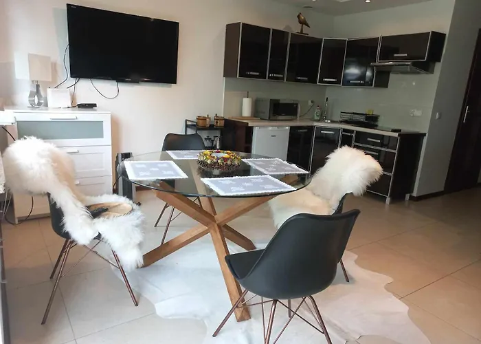 Apartament Na Cyrhli Z Tarasem