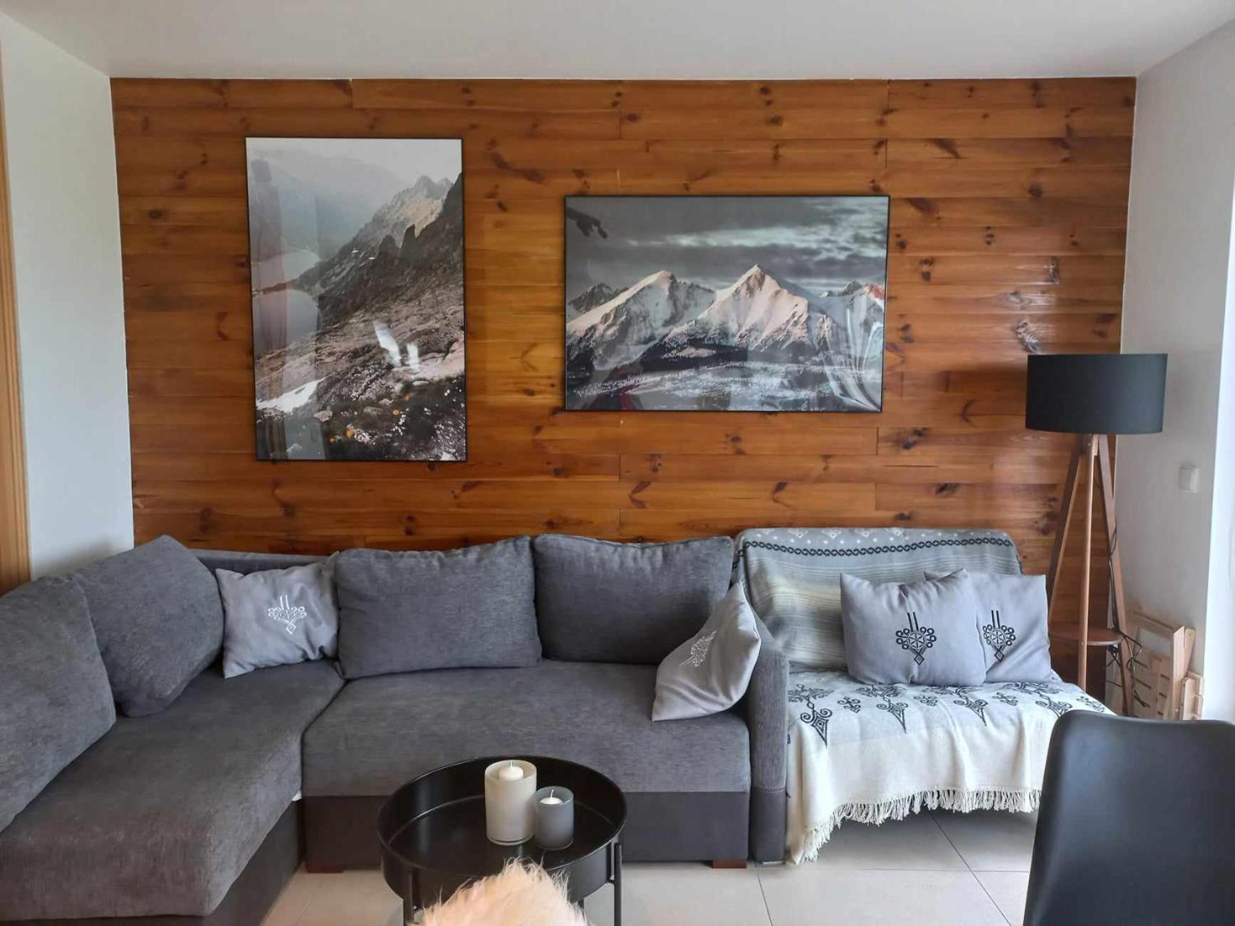 Na Cyrhli Z Tarasem Apartment
